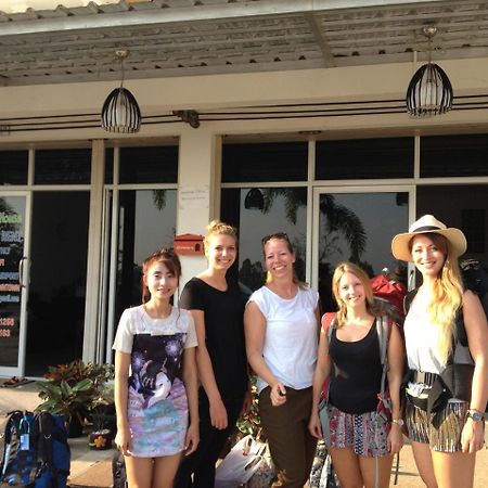 Jc Guesthouse @ Suratthani Airport Surat Thani Eksteriør billede