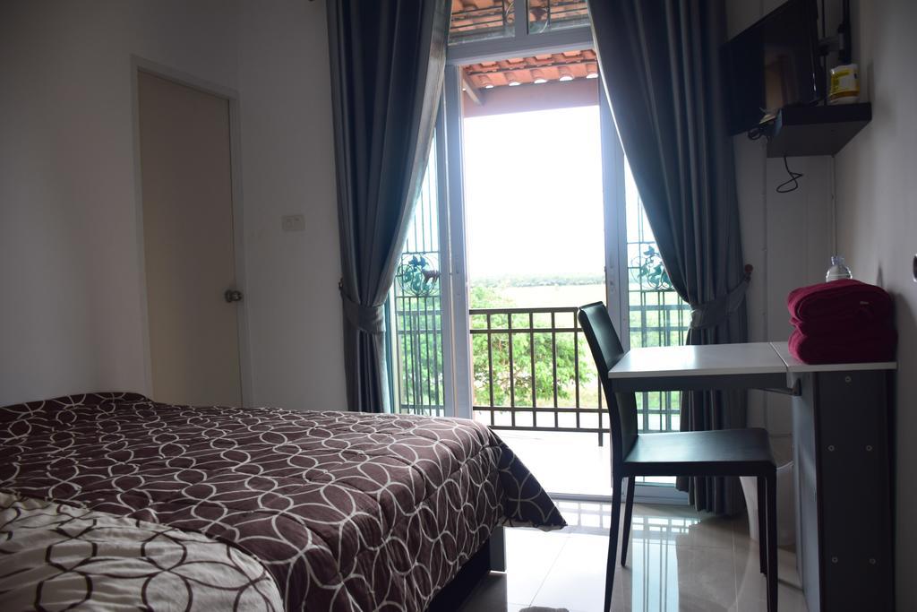 Jc Guesthouse @ Suratthani Airport Surat Thani Eksteriør billede